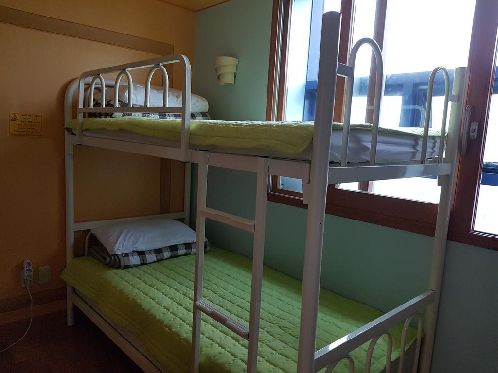 Hostel Lyndon Jeju Ngoại thất bức ảnh